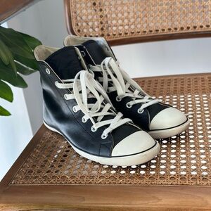 Converse VINTAGE Leather Black and White High-Tops